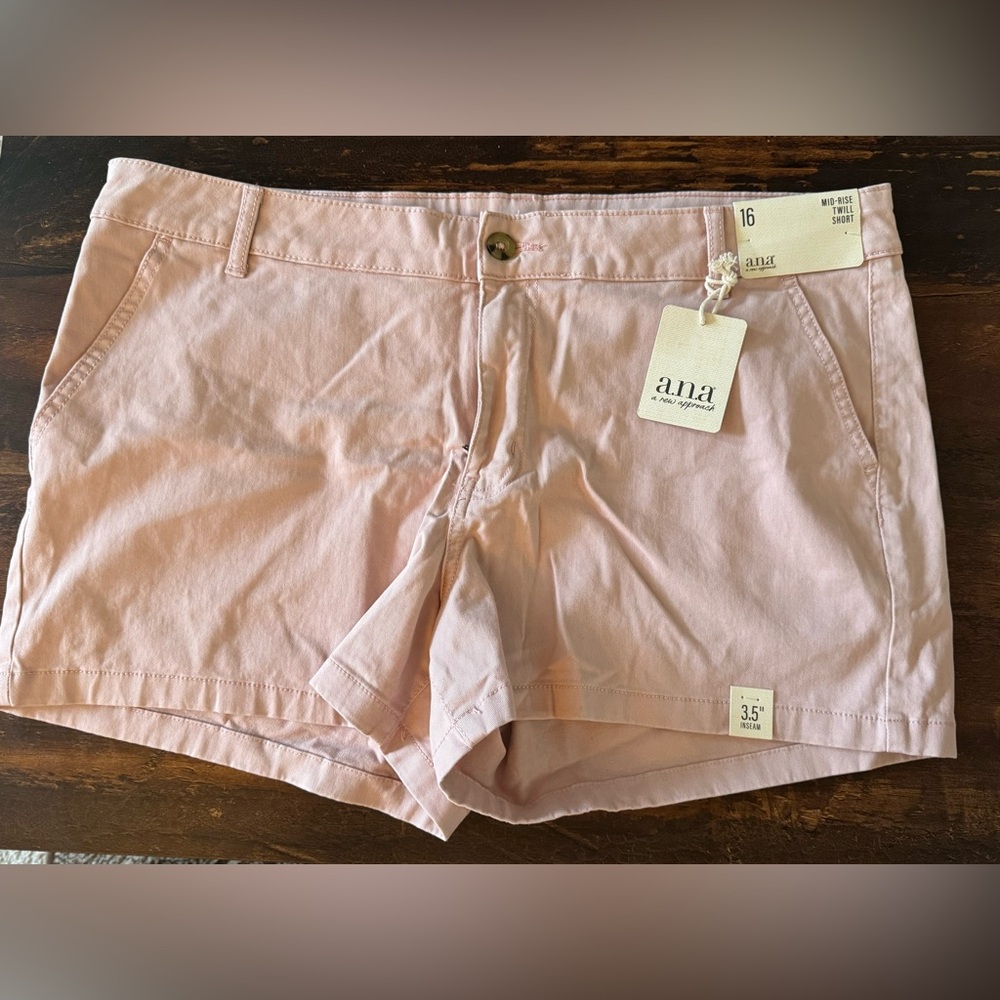 a.n.a Women's Pink Shorts